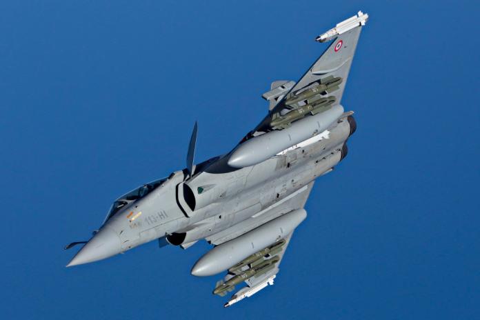▲印度出動兩架法國製的飆風戰鬥機（Rafale）探查。（圖／法國國防部）
