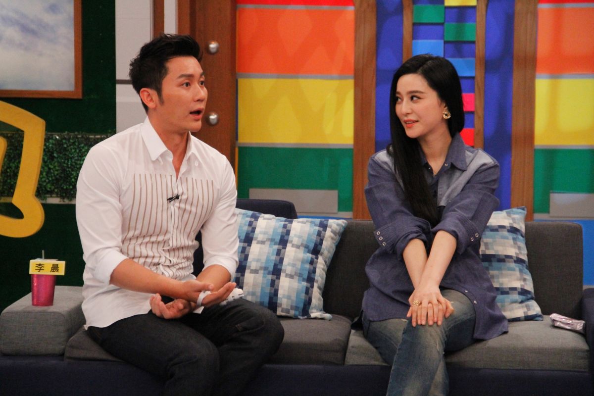▲范冰冰、李晨上《康熙來了》談交往始末。（圖／中天提供，2016.01.10）