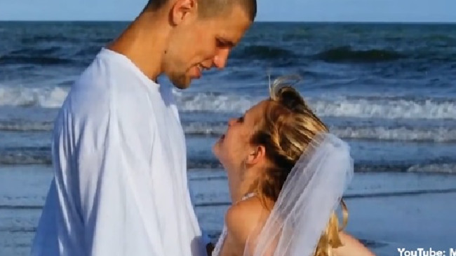 ▲23歲的葛瑞絲（Grace，右）愛上24歲的表哥戴倫（Dylan，左）。（圖／翻攝自dailytelegraph）