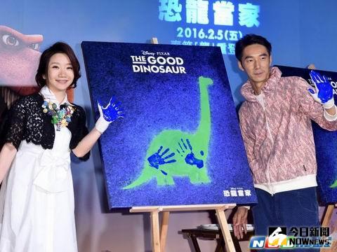 陶晶瑩（左）、李李仁在家可是「24孝父母」。（記者林柏年／攝影。2016.01.06）