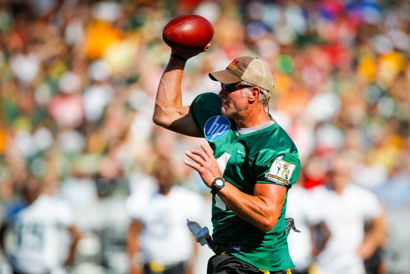 ▲美式足球在美國人心中難以取代，圖為前綠灣包裝工隊明星四分衛Brett Favre。（圖／美聯社／達志影像）