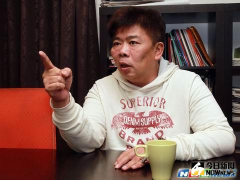 馮凱導演拍電影，希望能為觀眾帶出正面能量。（記者陳明安／攝影。2016.01.26）