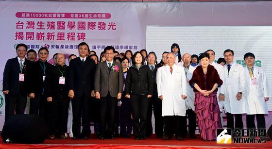 ▲圖說:台中著名不孕症權威李茂盛醫師，新建醫院成立大會，蔡英文總統當選人及市長林佳龍跟立委當選人蘇嘉全等多人前往道賀。