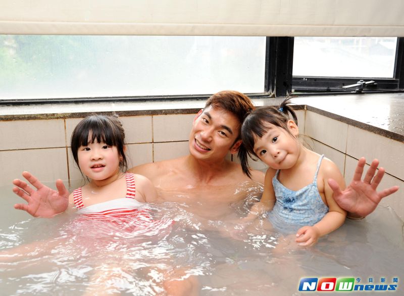 ▲亮哲親子泡湯樂，溫馨時光迎猴年。（圖／記者林調遜攝影，2016.02.03）