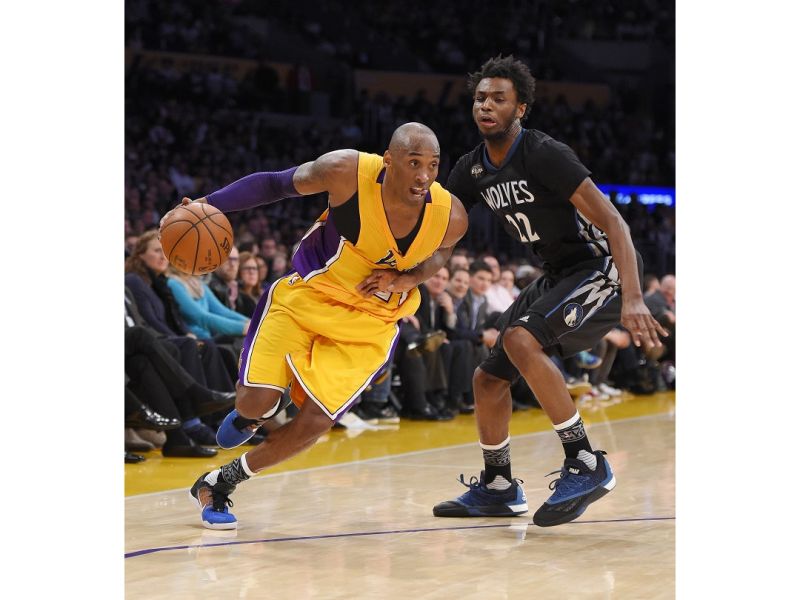 ▲Andrew Wiggins（右）後仰跳投讓Kobe Bryant（左）印象深刻。 （圖／美聯社／達志影像）