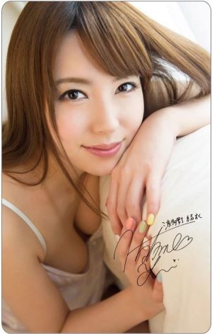 ▲悠遊卡公司找來了日本AV女優波多野結衣代言,拍攝一系列主題分為天使及魔鬼大露姣好身材的火辣性感照,並設計成2款悠遊卡共3萬張,預計9月1日發行。(圖/悠遊卡公司提供) ▲悠遊卡公司找來了日本AV女優波多野結衣代言,拍攝一系列主題分為天使及魔鬼大露姣好身材的火辣性感照,並設計成2款悠遊卡共3萬張,預計9月1日發行。(圖/悠遊卡公司提供)