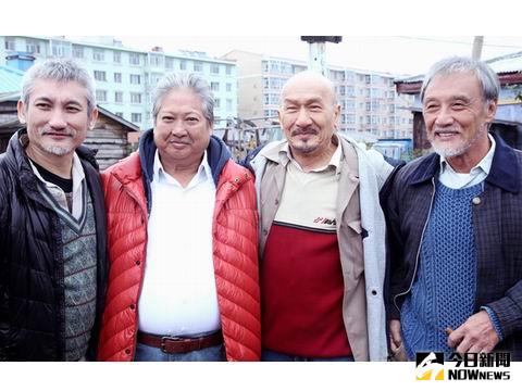 徐克（左一）、麥嘉（左三）、石天（左四）加上洪金寶，這陣容令人懷念。（圖／華映。2016.02.26）