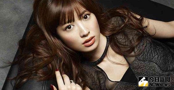 ▲小嶋陽菜是日本男性心中女神代表。（圖／翻攝自小嶋陽菜♡キュート♡画像 ‏推特）