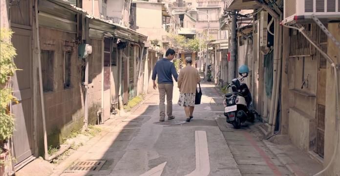 ▲真摯的母子之情，從小時光麵館找回珍貴的記憶。（圖／翻攝自youtube）