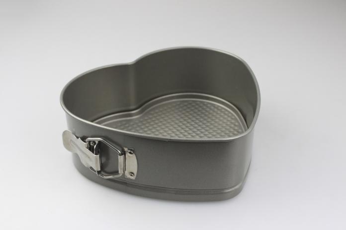 ▲烘焙生力軍LOTUS烤模新上市。（圖／公關照片）