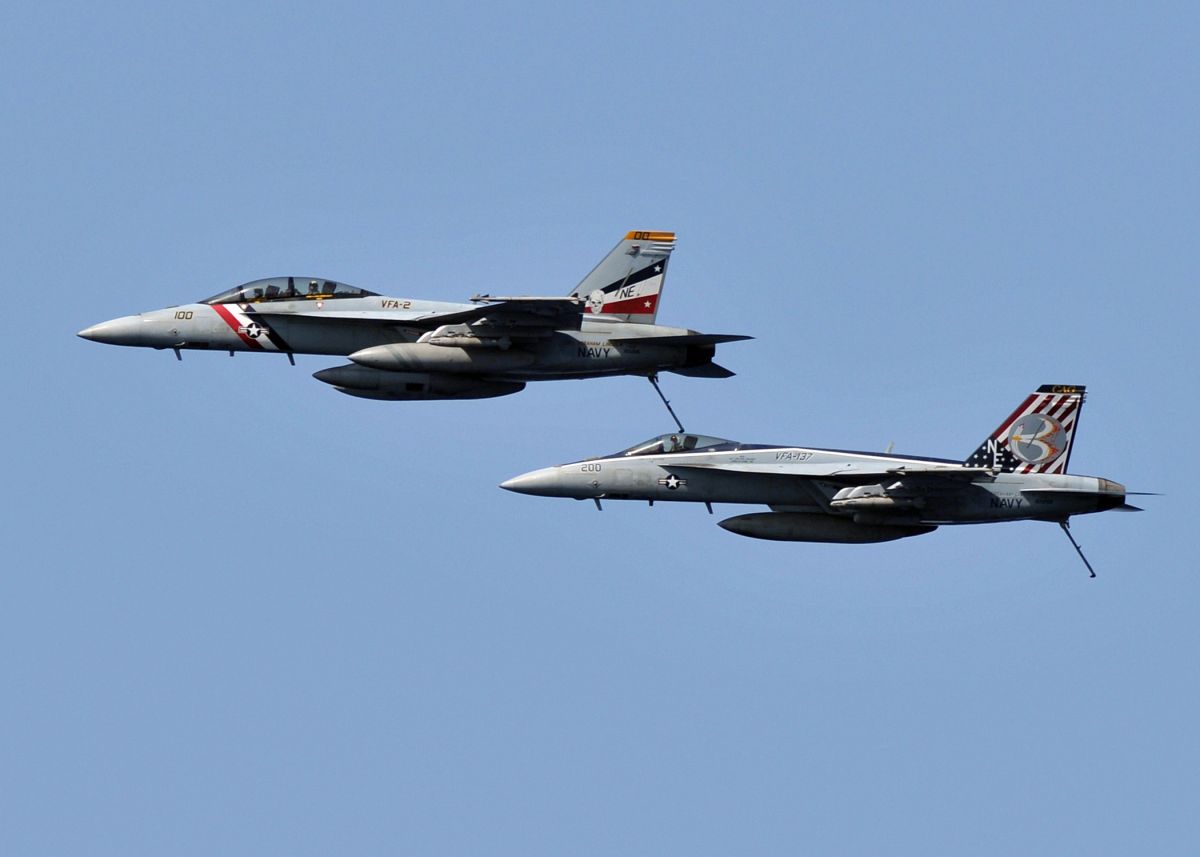 ▲由於F-35C戰機研發一再落後，迫使美國海軍必須採更多的F/A-18E/F，以防止戰機數量不足。（圖／美國海軍.2016.3.2）