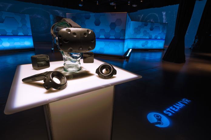 ▲HTC Vive體驗區在2016台北國際電玩展之後，會移到三創生活園區，民眾可在春節期間繼續體驗各種不同的虛擬實境遊戲（圖／HTC提供）