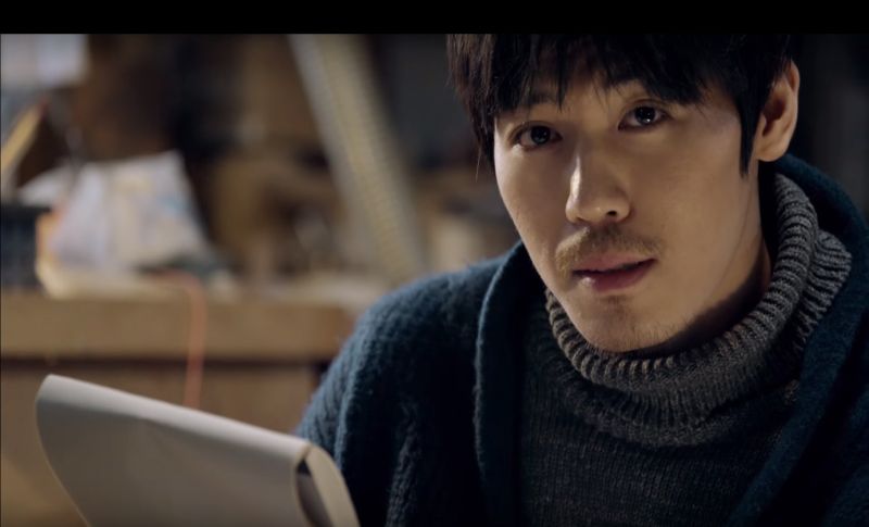 ▲安哲在《只是不夠愛自己》擔任男主角，親手描繪丁噹素描相當傳神。（圖／翻攝公關資料2016.03.18）