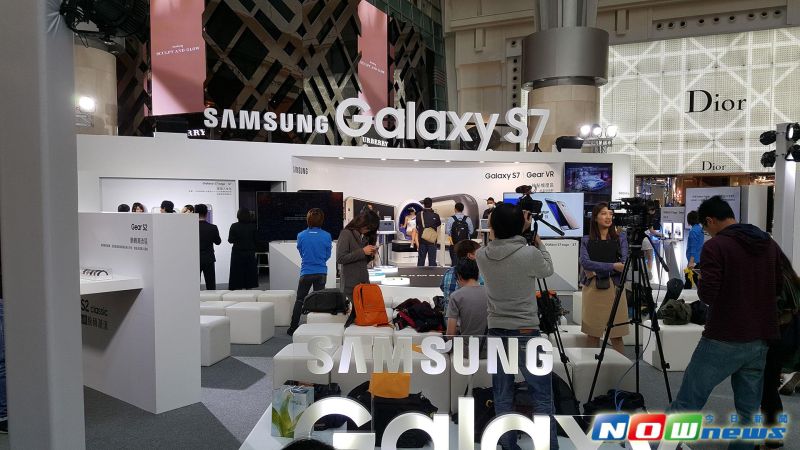▲三星於台北101 4F廣場打造Galaxy全系列預賞區（圖／記者甘偉中攝，2016.03.04）
