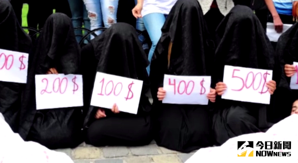 ▲聯合國19日公布一份報告指出，「伊斯蘭國」（IS）聖戰士在伊拉克挾持了約3,500名婦女與孩童作為奴隸，許多是伊拉克北部的非穆斯林少數民族亞茲迪（Yazidi）人。（圖／翻攝自推特）