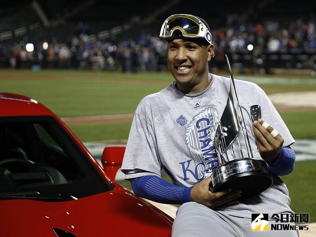 ▲皇家隊捕手 Salvador Perez拿到世界大賽MVP。（圖／美聯社／達志影像）