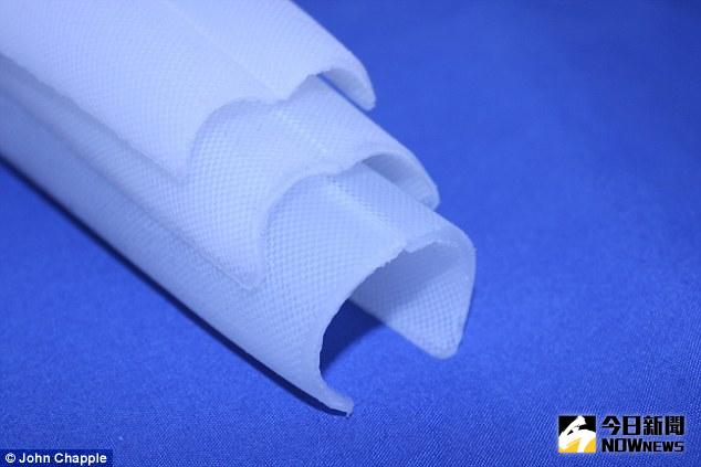 ▲伊利斯研發陰莖增大術，可讓陰莖增加1.5英寸至2.5英寸。（圖／翻攝自dailymail）