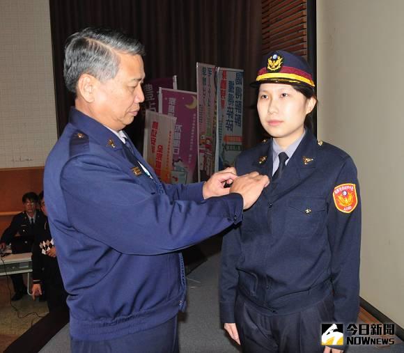 菜鳥女警執勤不讓鬚眉下班化身烘焙高手 地方 Nownews今日新聞