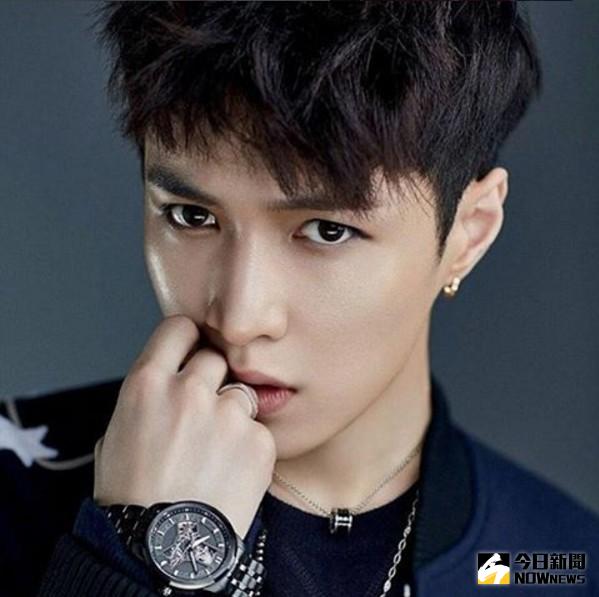 ▲韓流人氣團EXO的LAY（張藝興），是中國大陸籍成員，傳意外受傷。（圖／翻攝自Instagram）