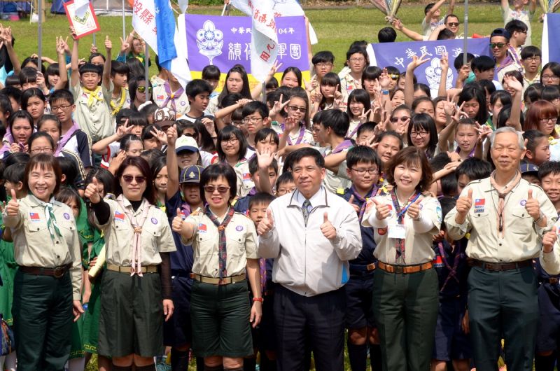 800位童軍伙伴，齊聚在南投縣竹山鎮瑞竹國中營地，參加「105年慶祝童軍節暨女童軍懷念日大露營」活動，