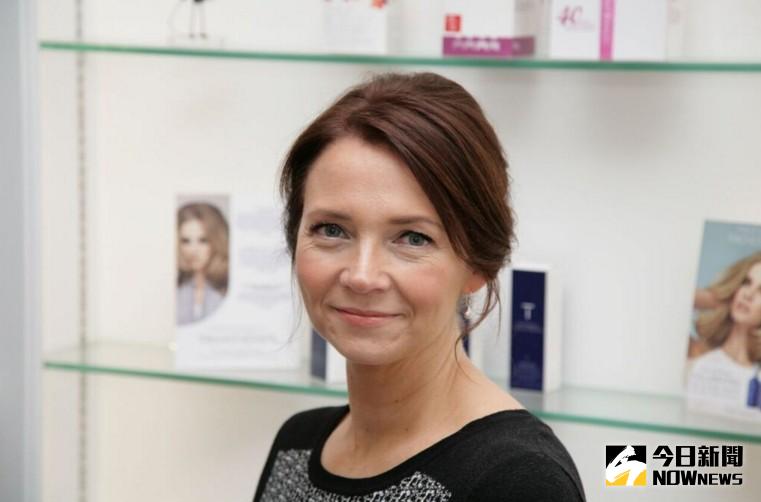 ▲毛囊專家Lisa Caddy昨(8)特別來台傳授《女性為何也會落髮？女性落髮的成因和預防》。（圖／公關提供）