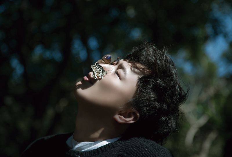 ▲「暖男」蕭煌奇赴陽明山拍攝國語新專輯封面。（圖／華納音樂提供，2016.03.24）