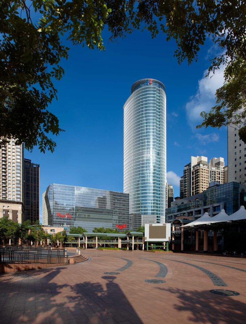 ▲遠東集團看好新板特區的發展潛力，要在新北第一高樓的百揚大樓規劃餐飲、宴會場地「Mega 48‧50」，並交由合作多年的香格里拉酒店集團負責營運，預計自今年第2季陸續開幕。（圖／Mega 48‧50提供）