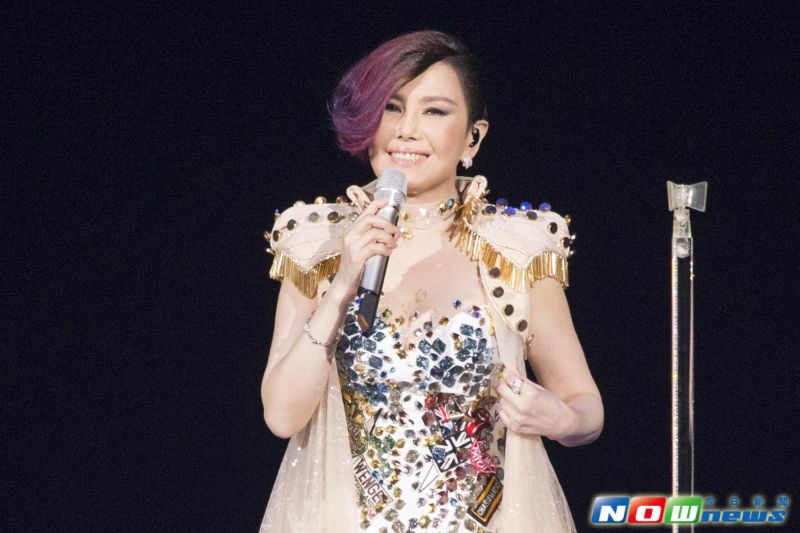 ▲江蕙第16場「祝福」演唱會。（圖／NOWnews特派鄭年堯／攝享家，2015.8.22）