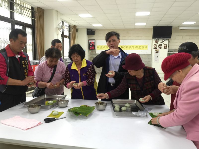 ▲將所得做為老人共餐經費　深坑區公所力推鼠麴粿文化季