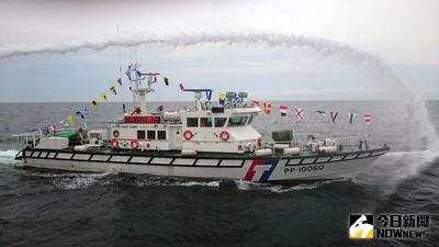 行政院海岸巡防署海洋巡防總局新建100噸級巡防救難艇PP-10060（圖），23日下午5時抵達台中港，為中部海域增加執法及救難能量。（第三海巡隊提供）中央社記者廖壬楷傳真　105年4月23日