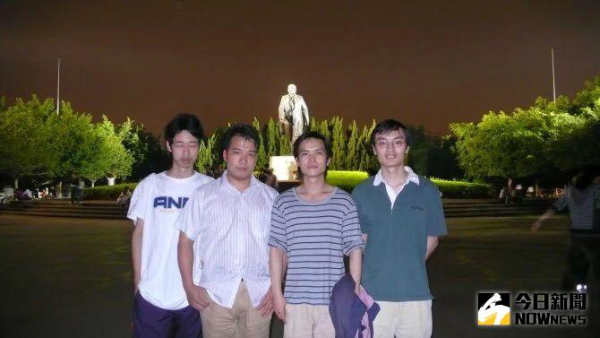 大疆初創團隊合影。