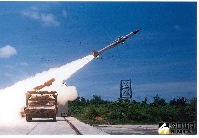 ▲媒體報導，耗時近30年，花費超過40億美元研發的阿卡什（Akash)國產防空飛彈系統才剛服役沒幾年，印度軍方就嫌性能差，打算尋找新的防空系統替代。（圖／維基百科.2016.4.7）