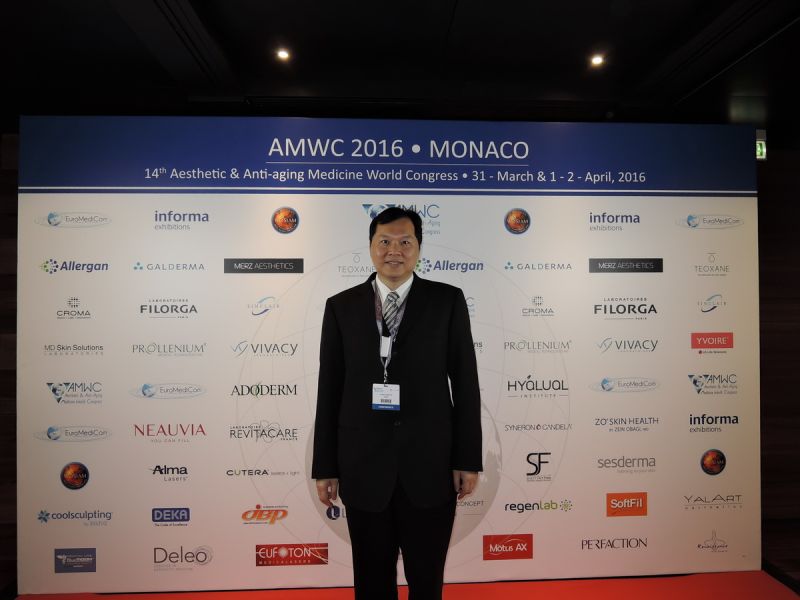 ▲王正坤理事長參加世界醫學美容會議，觀摩歐美最新醫美技術。