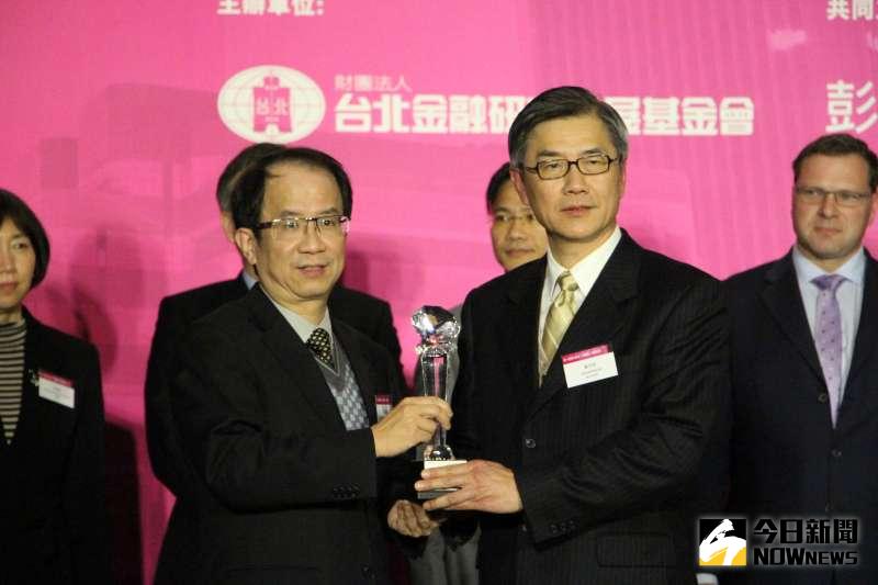 台股基金Q1超霸氣　復華5虎出閘享終身0！
