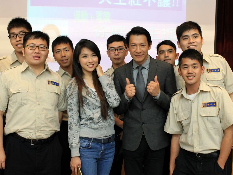 ▲知名棒球主播徐展元，受邀於替代役名人講堂暢談其自學校到職場的人生歷程。（圖／記者黃村杉攝）