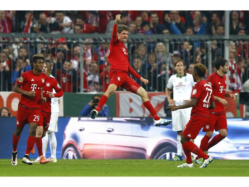 Thomas Müller躍起振臂慶祝開門球。（圖／美聯社／達志影像）