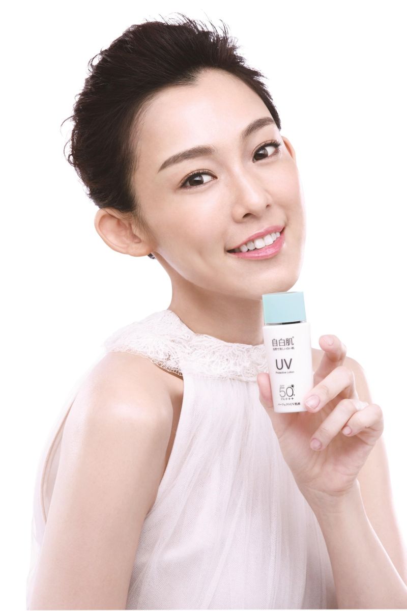 ▲自白肌「高保濕潤色防曬隔離乳」4重功效。（圖／公關照片）