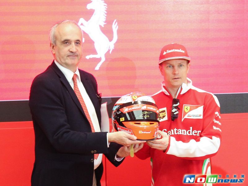 ▲法拉利車隊車手奇米·雷克南及跑車亮相。（圖／記者陳明安攝影，2016.4.13）