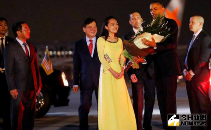 ▲美國總統歐巴馬22日晚間抵達越南首都河內，將展開為期3天的國是訪問。（圖／翻攝自youtube）