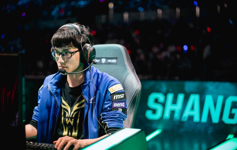 ▲Karsa在本次英雄聯盟季中邀請賽中表現亮眼，和Maple的中野連動扛起Carry隊伍的責任。（圖／RIOT提供）