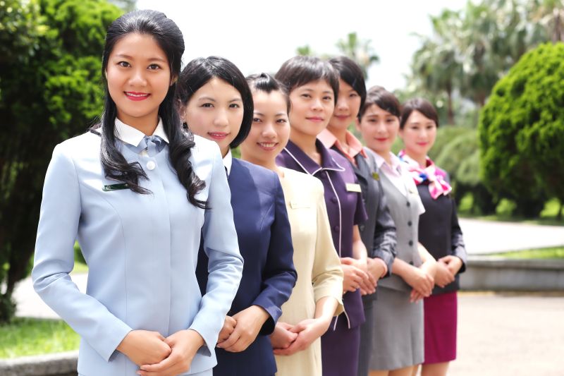 ▲松指部「精彩50、榮耀松山」50週年部慶活動，邀請歷任空服士回娘家共襄盛舉。（圖／軍聞社提供.2016.5.31）