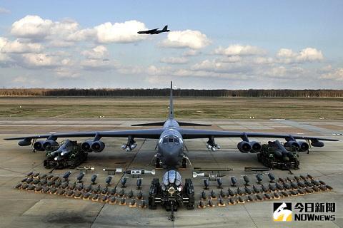 ▲B-52可以搭載大量武器，是美軍至今仍不願將其淘汰的主因。〔圖／美國空軍〕