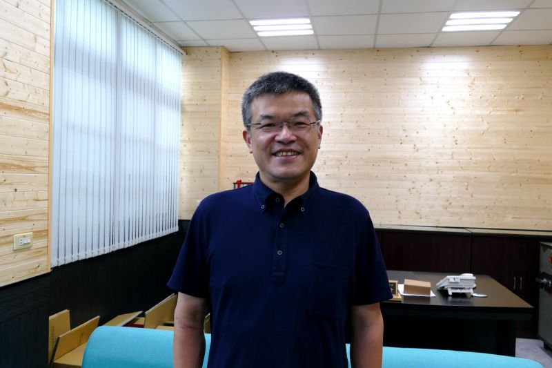 鹿谷鄉凍頂茶葉生產合作社105年春茶賽烏龍組由茶農林智鴻脫穎而出奪冠，榮獲『特等茶王獎』。