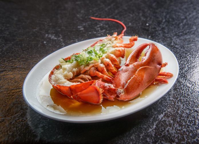 ▲漢來大飯店，龍蝦一客只要399元。