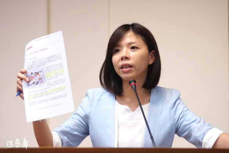 ▲時代力量立委洪慈庸20日針對地方農會點出「浪費公款」、「派系惡鬥」及「世襲壟斷」等3大弊端，並期望農委會未來能夠有所改革。（圖／翻攝自洪慈庸臉書）