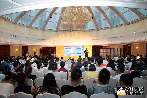 「2016年兩岸青創論壇——暨首屆全球華人創新創業大賽臺灣專案總決賽」在北京舉辦。