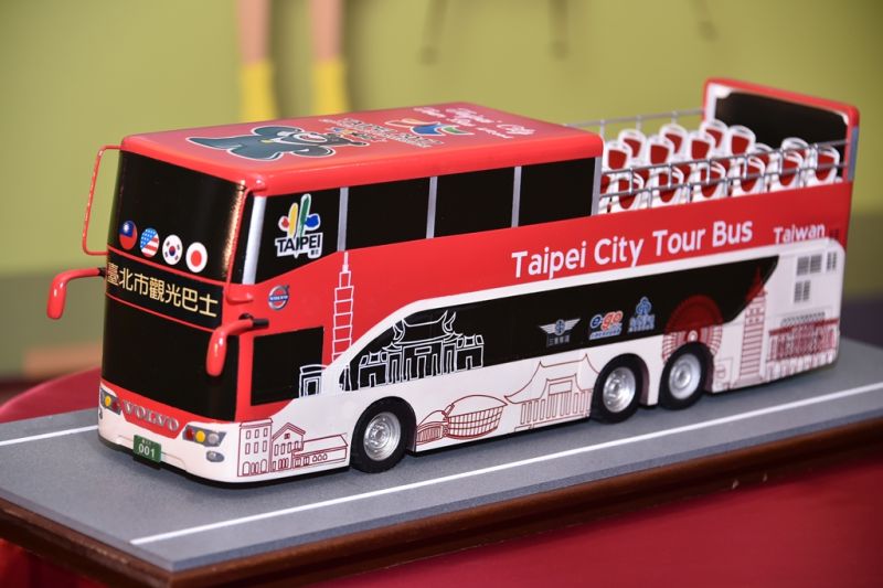 ▲雙層觀光巴士模型。（圖／台北市觀傳局提供）