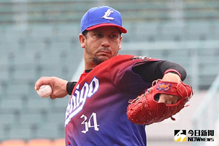 ▲桃猿洋投羅曼拿下第四勝。（圖／中華聯盟提供）