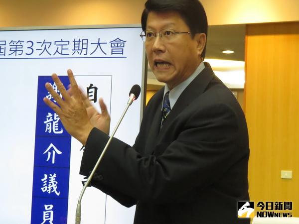 逼問房屋稅漲多少 謝龍介再槓賴清德