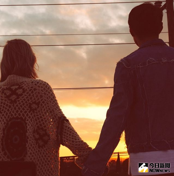 ▲太妍新專輯先行曲〈Starlight〉找來R&B歌手DEAN合唱。（圖／翻攝自太妍IG）